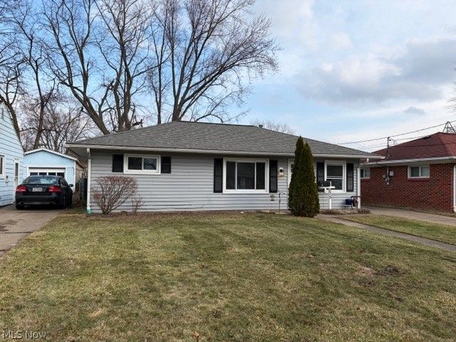 275 Lynne Drive, Sheffield Lake, OH 44054