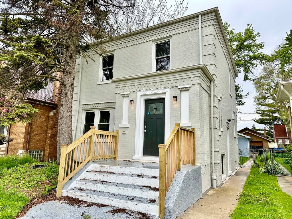 10954 S Normal Avenue, Chicago, IL 60628