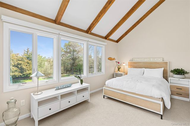4 Meadow Lane, Westhampton Beach, NY 11978