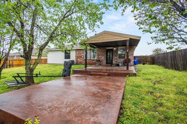 317 Briar Oaks Drive, Royse City, TX 75189