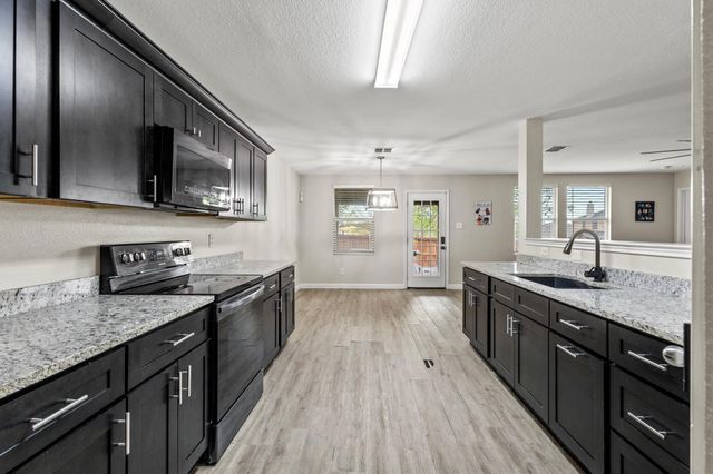 317 Briar Oaks Drive, Royse City, TX 75189