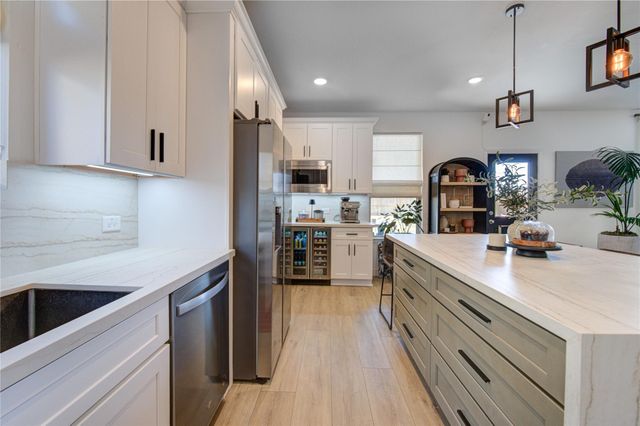 8206 Wave Arbor Drive, Cypress, TX 77433