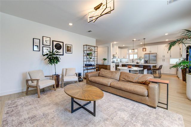 8206 Wave Arbor Drive, Cypress, TX 77433