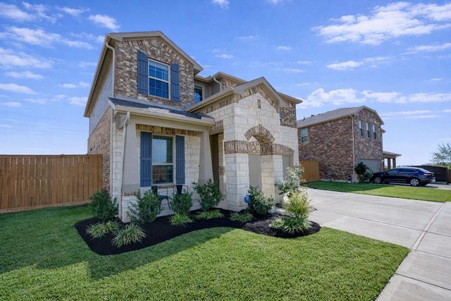 8206 Wave Arbor Drive, Cypress, TX 77433