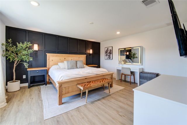 8206 Wave Arbor Drive, Cypress, TX 77433