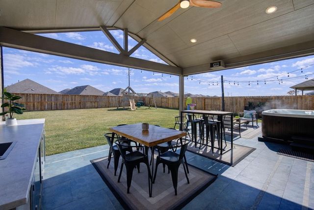 8206 Wave Arbor Drive, Cypress, TX 77433