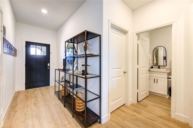 8206 Wave Arbor Drive, Cypress, TX 77433