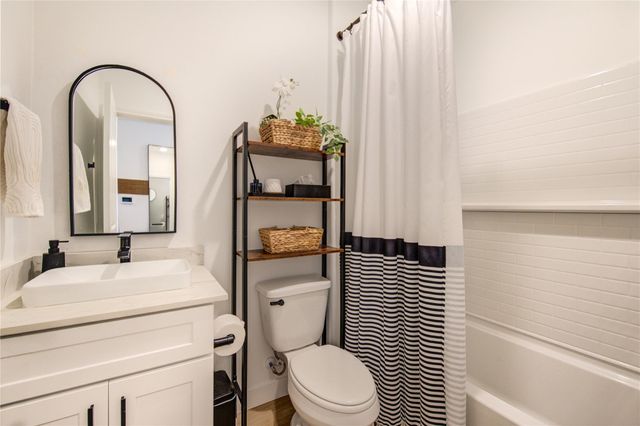 8206 Wave Arbor Drive, Cypress, TX 77433