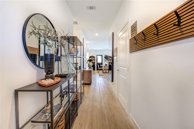 8206 Wave Arbor Drive, Cypress, TX 77433