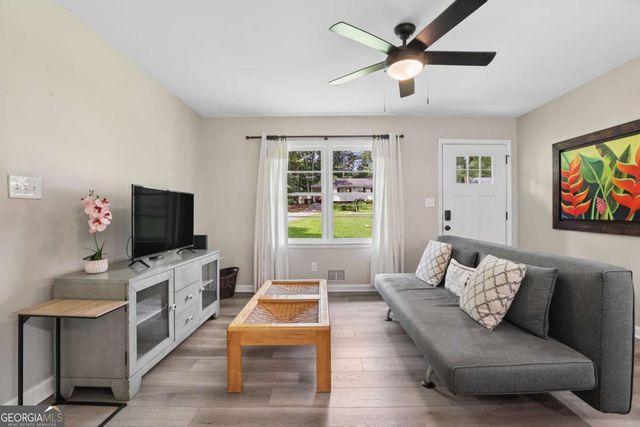 6385 Lobelia Road SW, Mableton, GA 30126