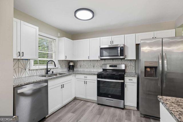 6385 Lobelia Road SW, Mableton, GA 30126
