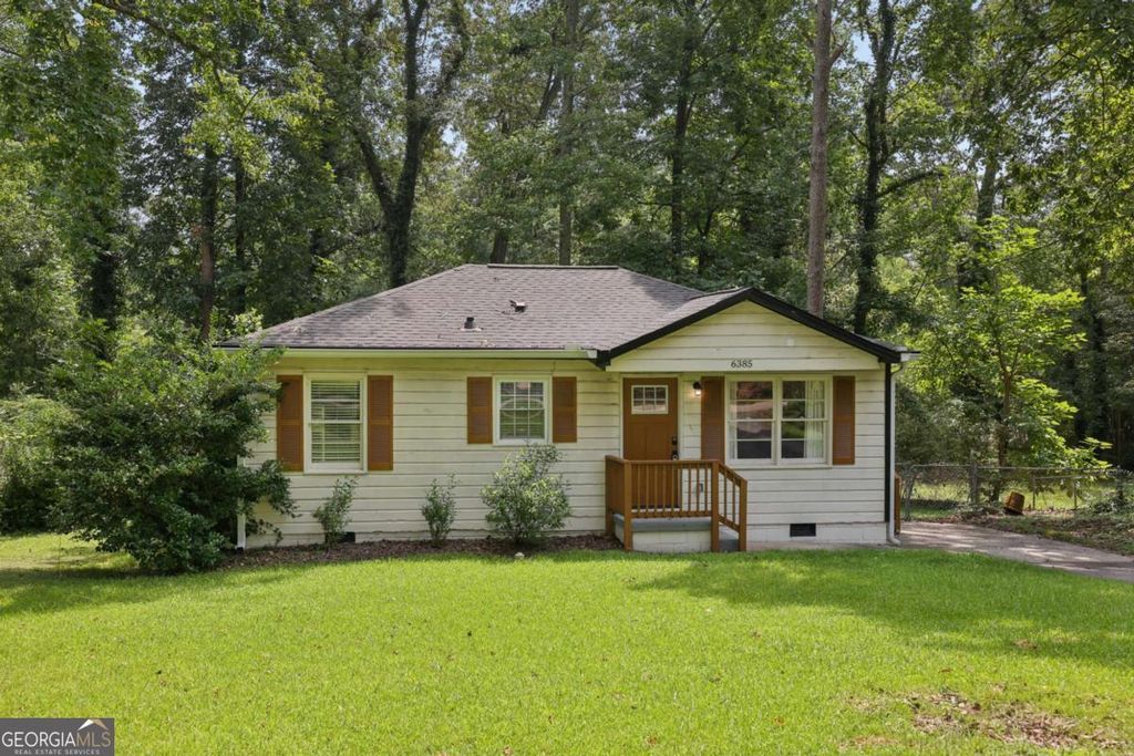 6385 Lobelia Road SW, Mableton, GA 30126