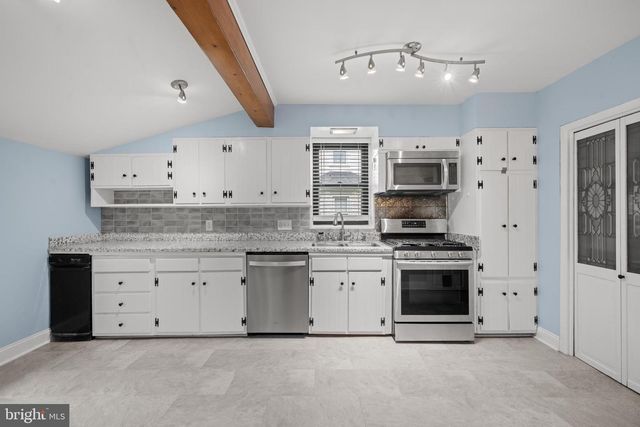 133 W LAKE AVE, Blackwood, NJ 08012