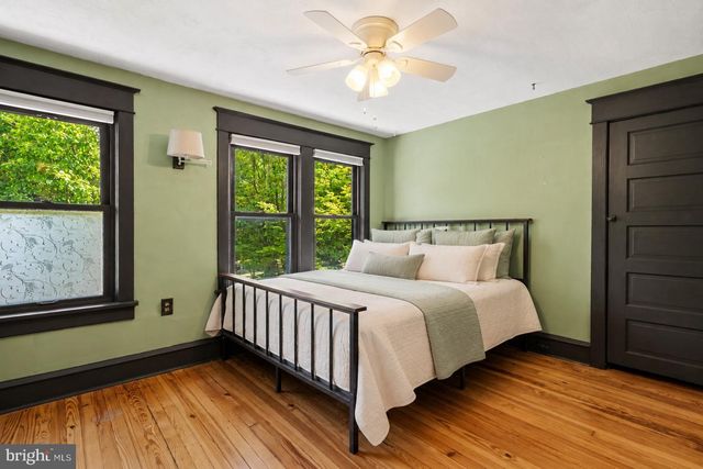 133 W LAKE AVE, Blackwood, NJ 08012