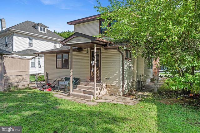 133 W LAKE AVE, Blackwood, NJ 08012