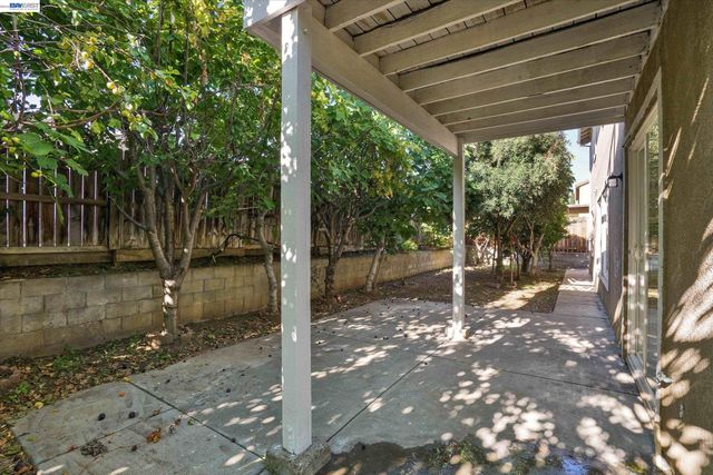 1536 Jensen Dr, Pittsburg, CA 94565