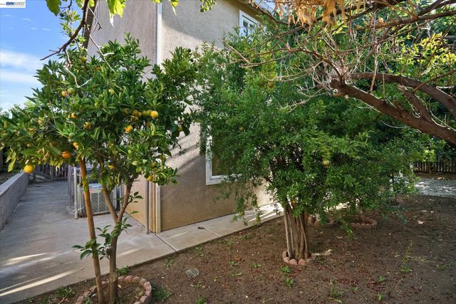 1536 Jensen Dr, Pittsburg, CA 94565
