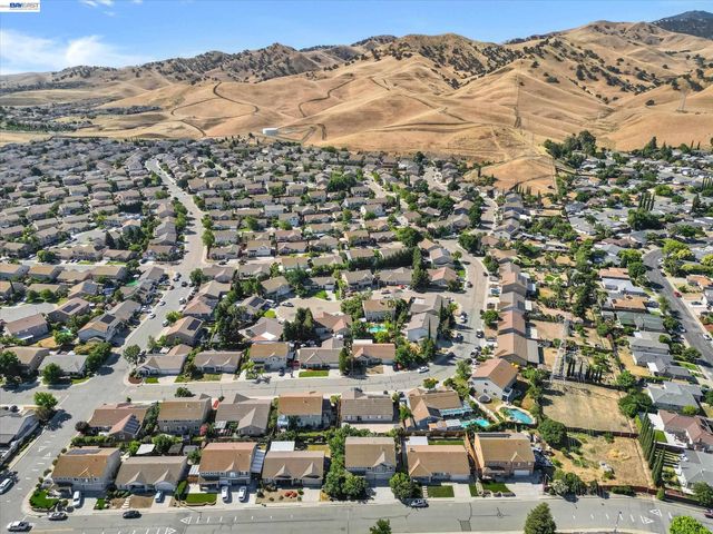 1536 Jensen Dr, Pittsburg, CA 94565