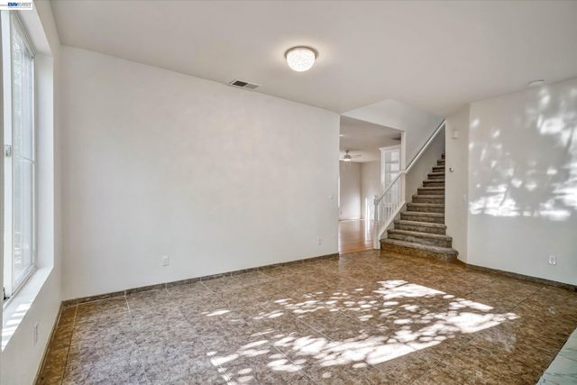 1536 Jensen Dr, Pittsburg, CA 94565