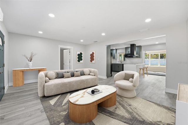 3223 1ST AVENUE W, Bradenton, FL 34205