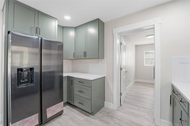 3223 1ST AVENUE W, Bradenton, FL 34205