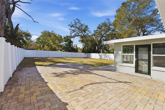 3223 1ST AVENUE W, Bradenton, FL 34205