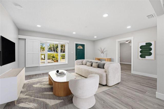 3223 1ST AVENUE W, Bradenton, FL 34205