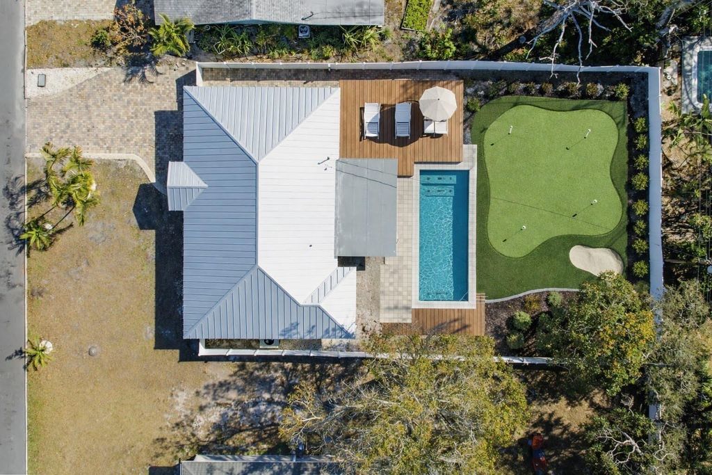 Image 46 of property listing at 3223 1ST AVENUE W, Bradenton, FL 34205