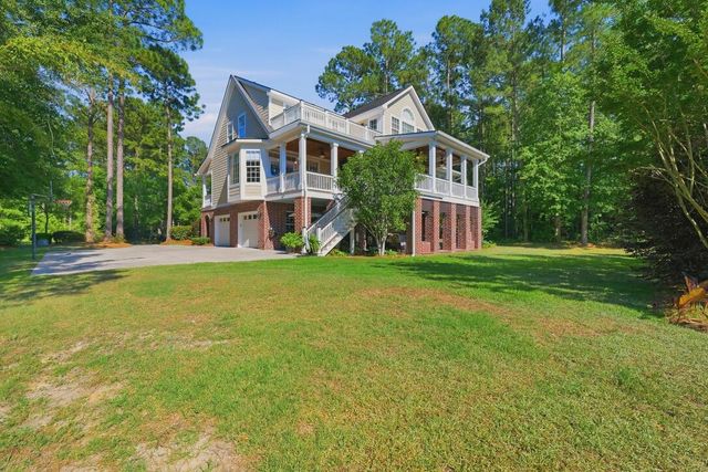 216 Summer Breeze Way, Pinopolis, SC 29469