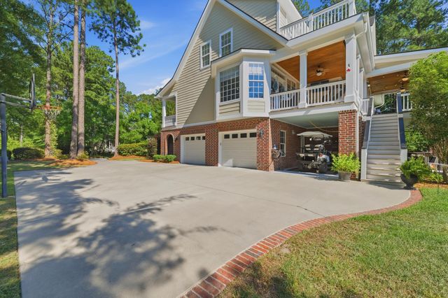 216 Summer Breeze Way, Pinopolis, SC 29469