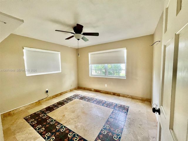 10025 SW 111 Street 0, Miami, FL 33176