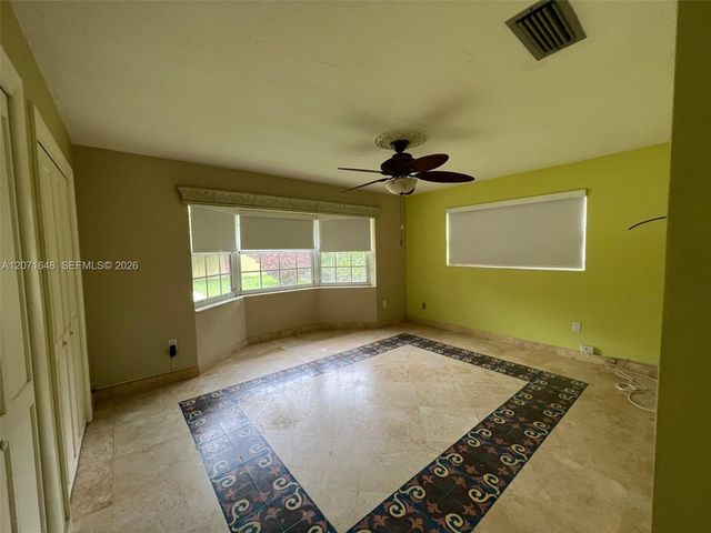 10025 SW 111 Street 0, Miami, FL 33176