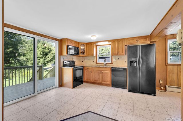 512 Bloomingburg Road, Middletown, NY 10940
