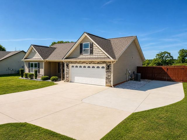 3121 Rainbow Lake Rd, Inman, SC 29349