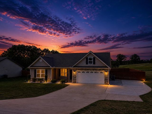 3121 Rainbow Lake Rd, Inman, SC 29349