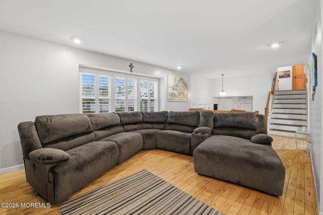 2 Pioneer Drive, Howell, NJ 07731