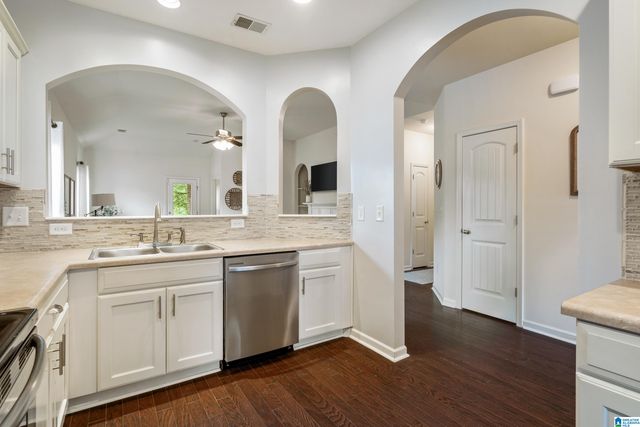 351 GLEN CROSS WAY, Trussville, AL 35173