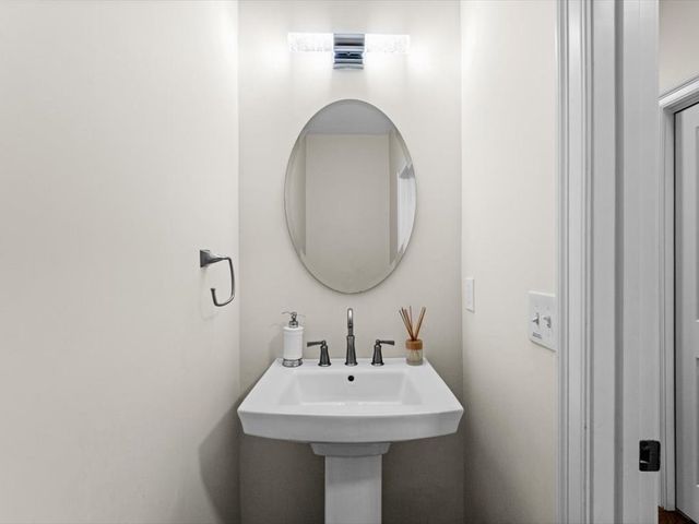 14 Elmrock Dr, Grafton, MA 01536