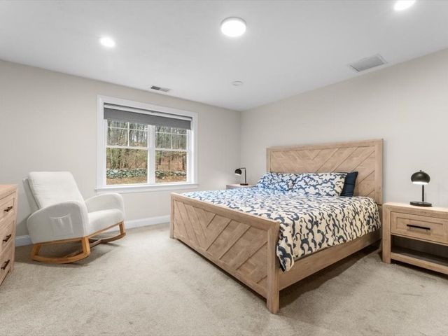 14 Elmrock Dr, Grafton, MA 01536