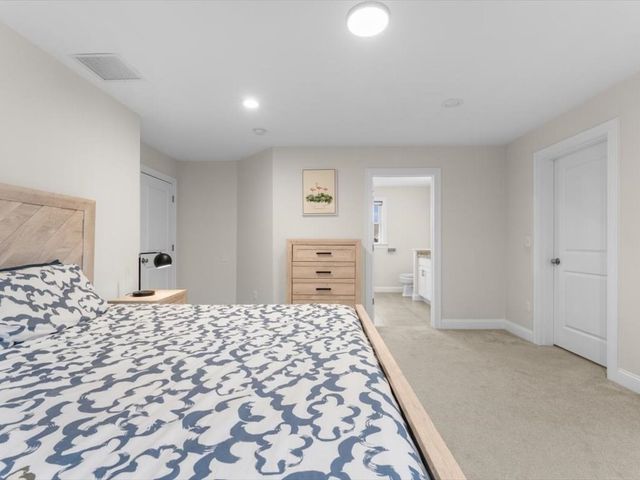 14 Elmrock Dr, Grafton, MA 01536