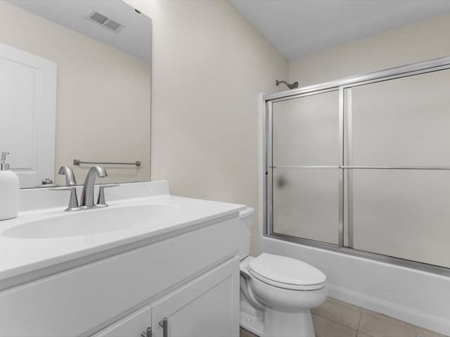 14 Elmrock Dr, Grafton, MA 01536