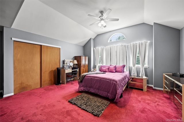 3 Crystal Brook Court, Islip, NY 11751