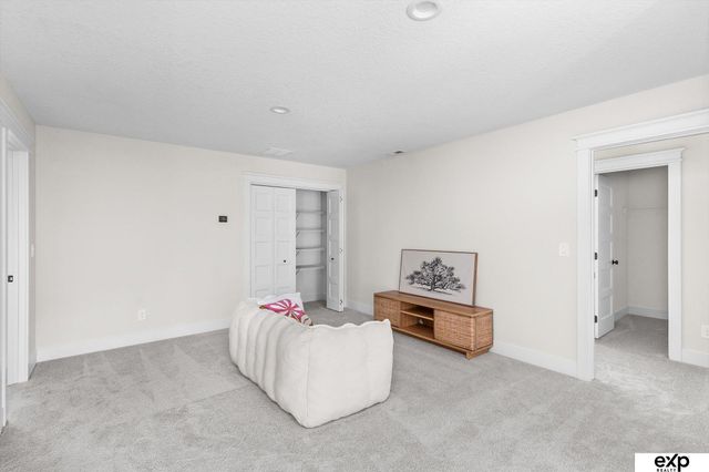 10202 S 184th Street, Omaha, NE 68136