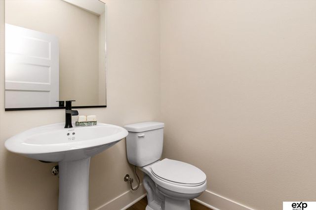 10202 S 184th Street, Omaha, NE 68136