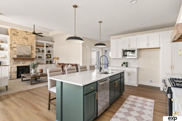 10202 S 184th Street, Omaha, NE 68136