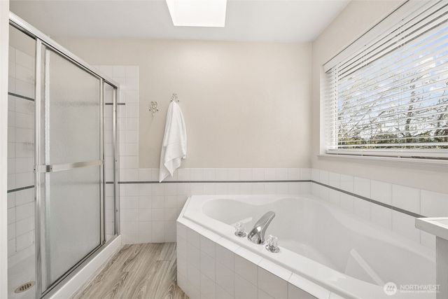 23018 SE 247th Court, Maple Valley, WA 98038