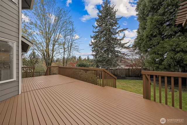 23018 SE 247th Court, Maple Valley, WA 98038