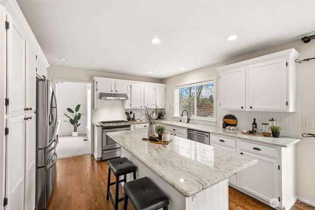 23018 SE 247th Court, Maple Valley, WA 98038