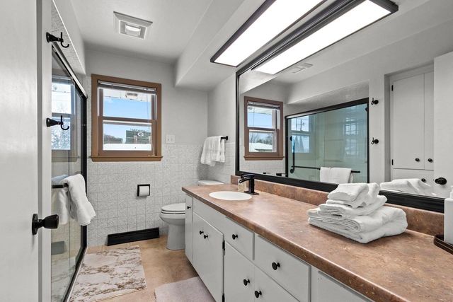 960 WATERMOLEN AVENUE, Green Bay, WI 54304