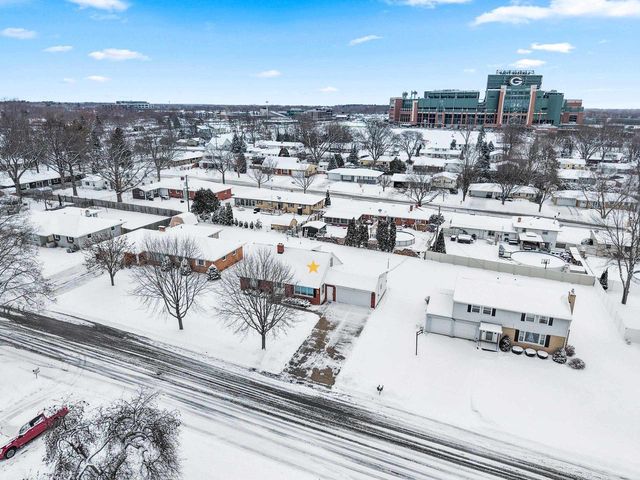 960 WATERMOLEN AVENUE, Green Bay, WI 54304